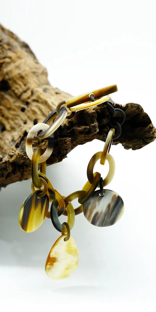 Natural horn link bracelet showing the grain of buffalo horn