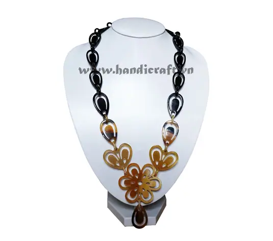 Natural Horn Peacock HD10428, handmade buffalo horn jewelry