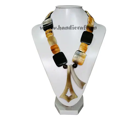 Natural Solid Horn Necklace HD10617, handmade natural buffalo horn jewelry from Vietnam