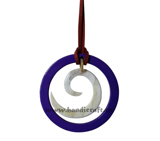 Horn & Lacquer Pendant HD20053, handmade buffalo horn jewelry