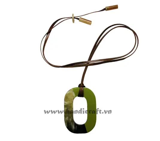 Horn & Lacquer Pendant HD20207, handmade buffalo horn jewelry